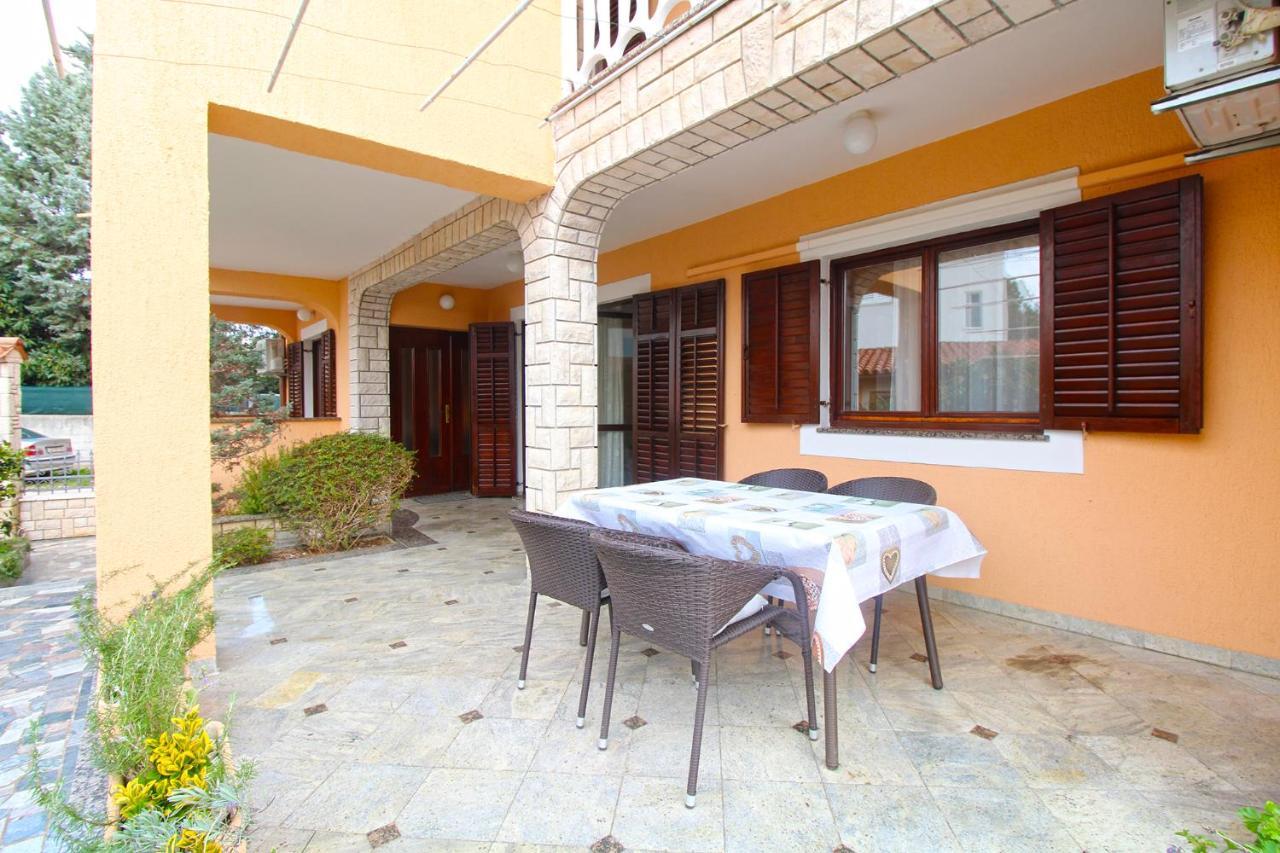 Apartment Mirela 2145 Fažana Exterior foto