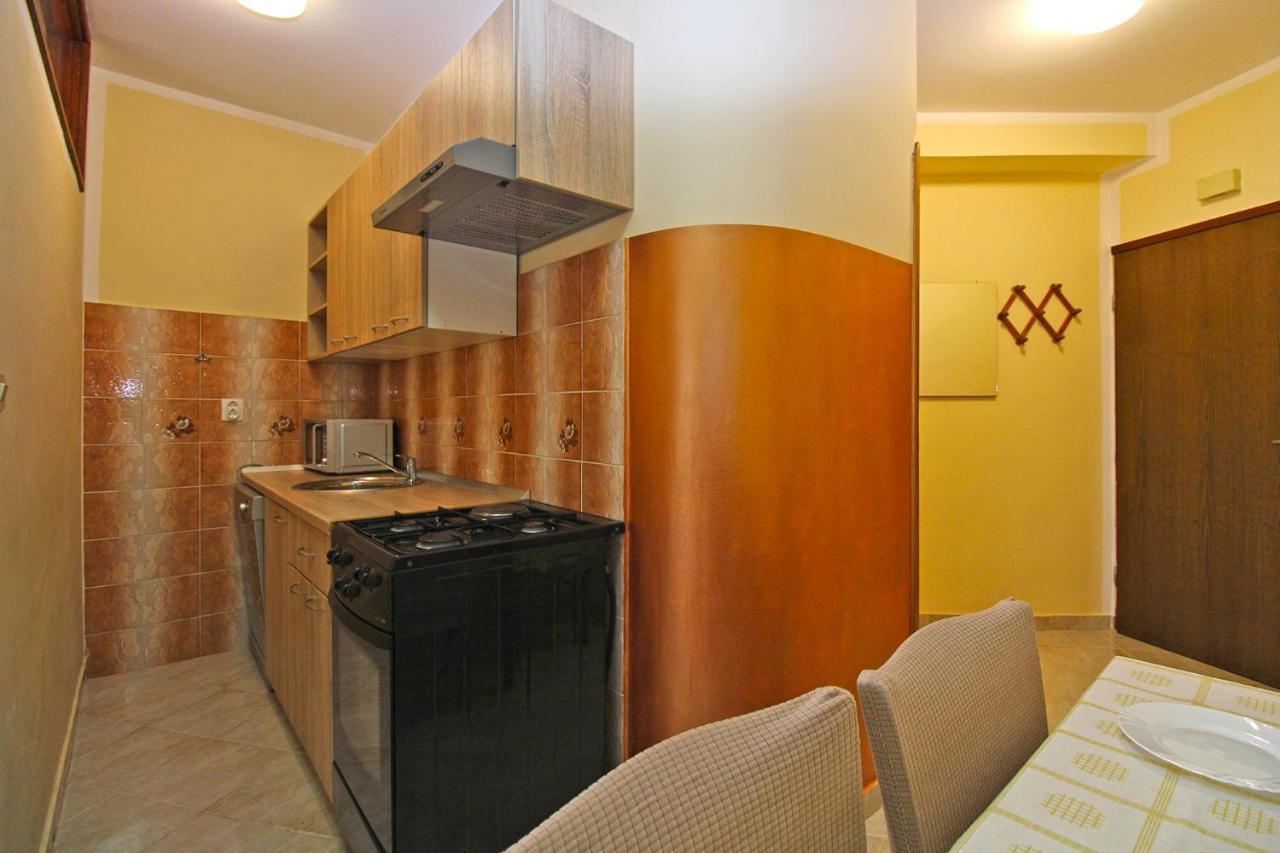 Apartment Mirela 2145 Fažana Exterior foto